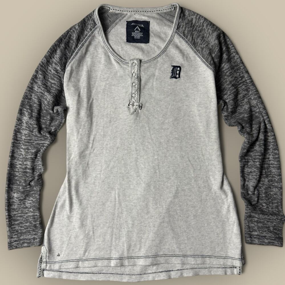 Detroit Tigers Womens Medium Knit Henley Top Long Sleeve Gray Ribbed Thermal Y2K